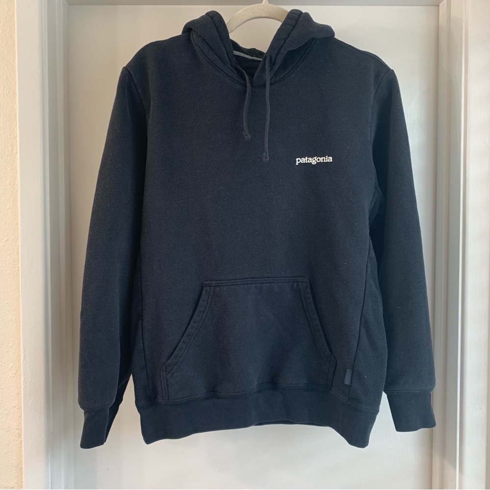 Patagonia Men’s Black Hoodie Size S – Pullover Sweatshirt Casual Outdoor